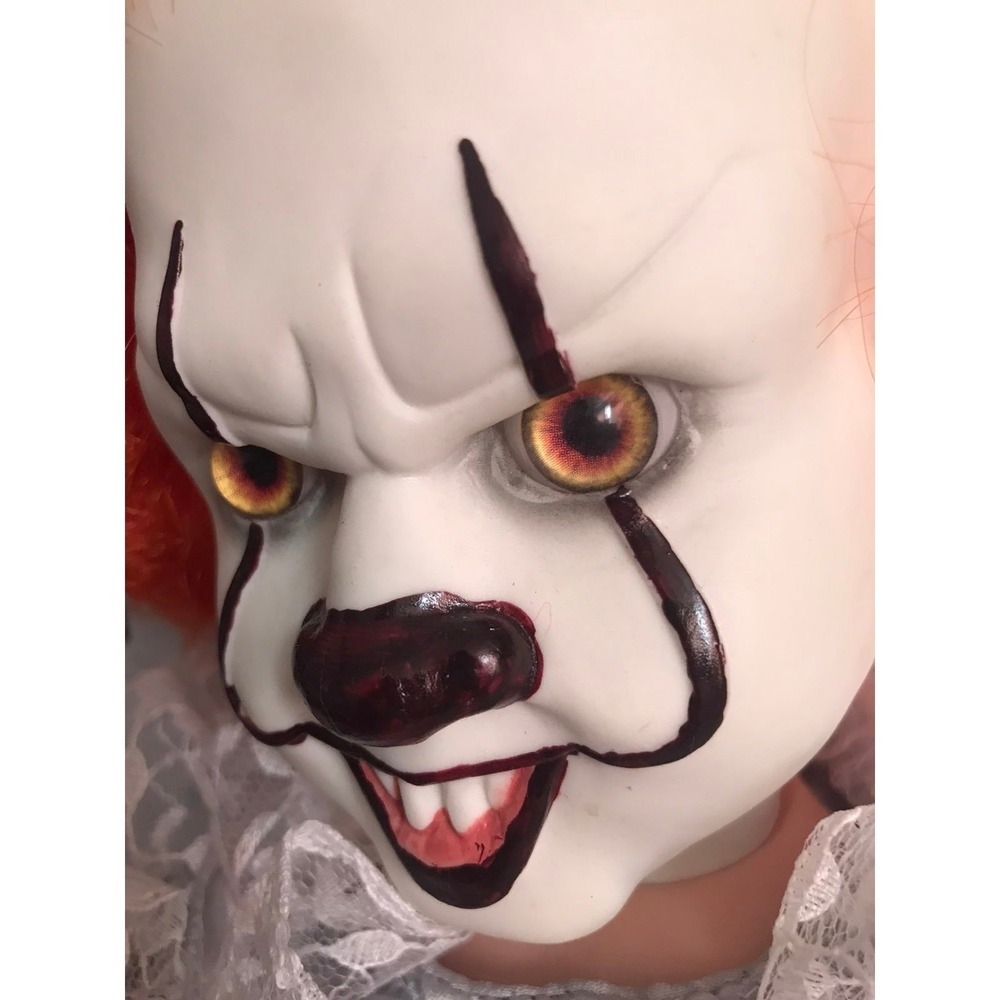 30 inch‎ pennywise doll RARE! - Picture 11 of 12